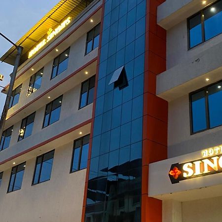 Hotel Singh'S By Wb Inn, Vashi, نافي مومباي المظهر الخارجي الصورة