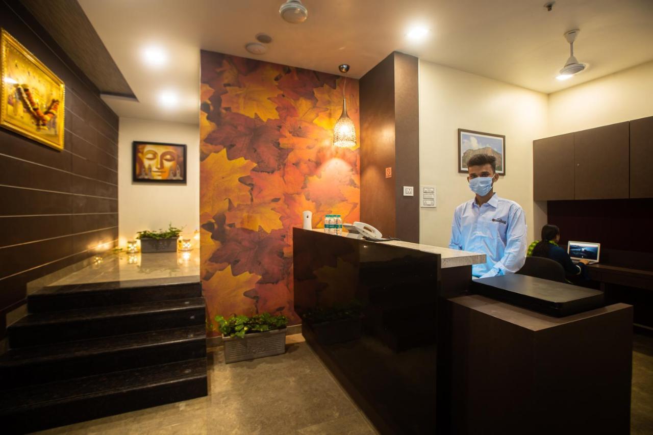 Hotel Singh'S By Wb Inn, Vashi, نافي مومباي المظهر الخارجي الصورة