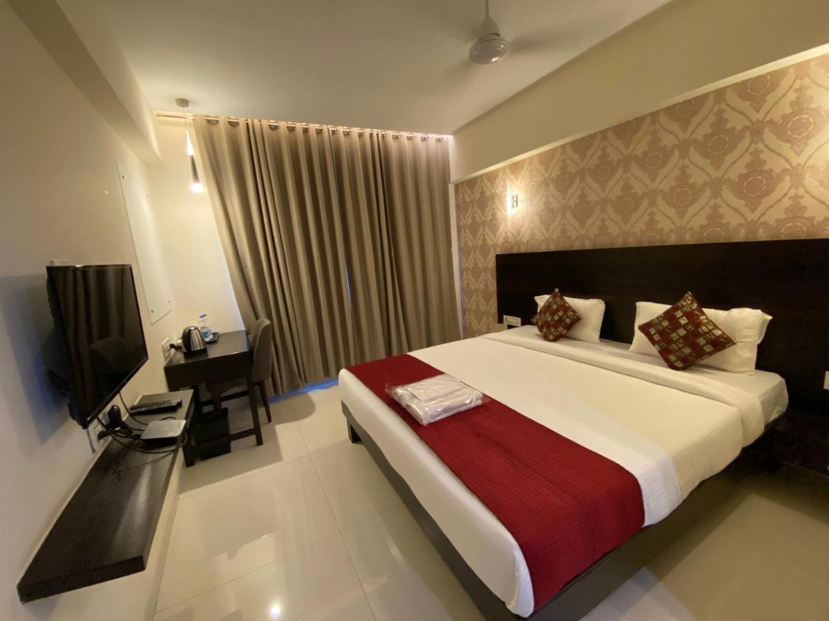 Hotel Singh'S By Wb Inn, Vashi, نافي مومباي المظهر الخارجي الصورة