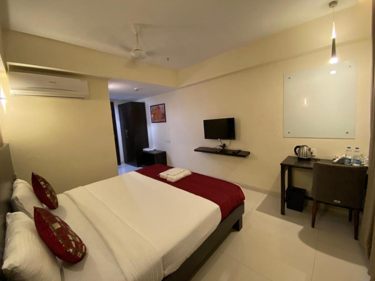 Hotel Singh'S By Wb Inn, Vashi, نافي مومباي المظهر الخارجي الصورة