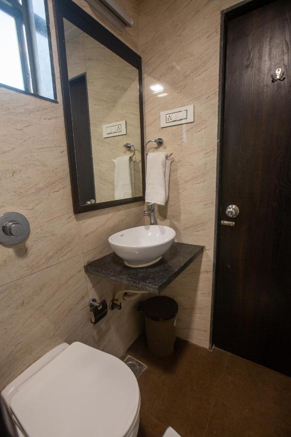 Hotel Singh'S By Wb Inn, Vashi, نافي مومباي المظهر الخارجي الصورة