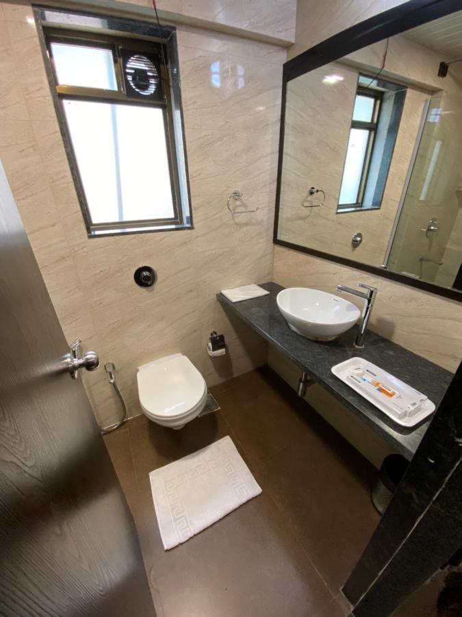 Hotel Singh'S By Wb Inn, Vashi, نافي مومباي المظهر الخارجي الصورة