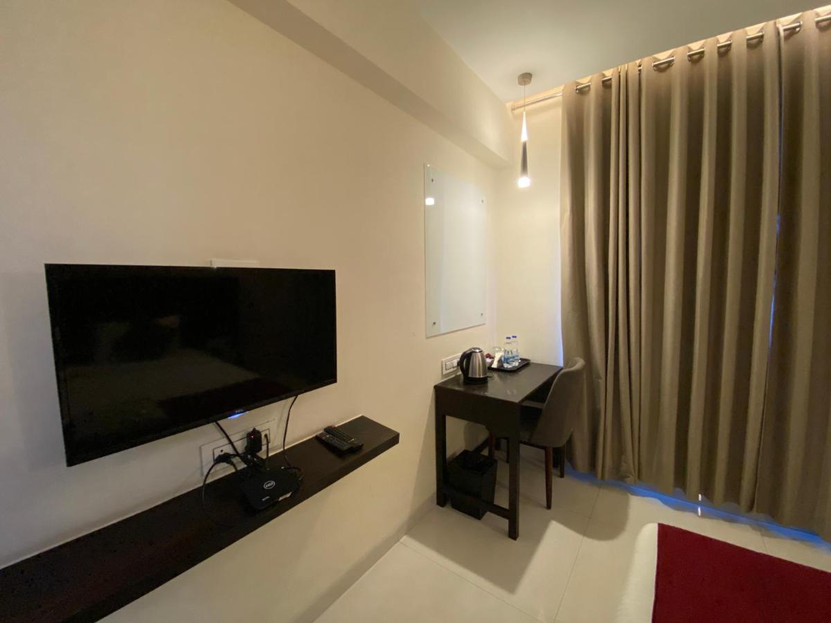 Hotel Singh'S By Wb Inn, Vashi, نافي مومباي المظهر الخارجي الصورة