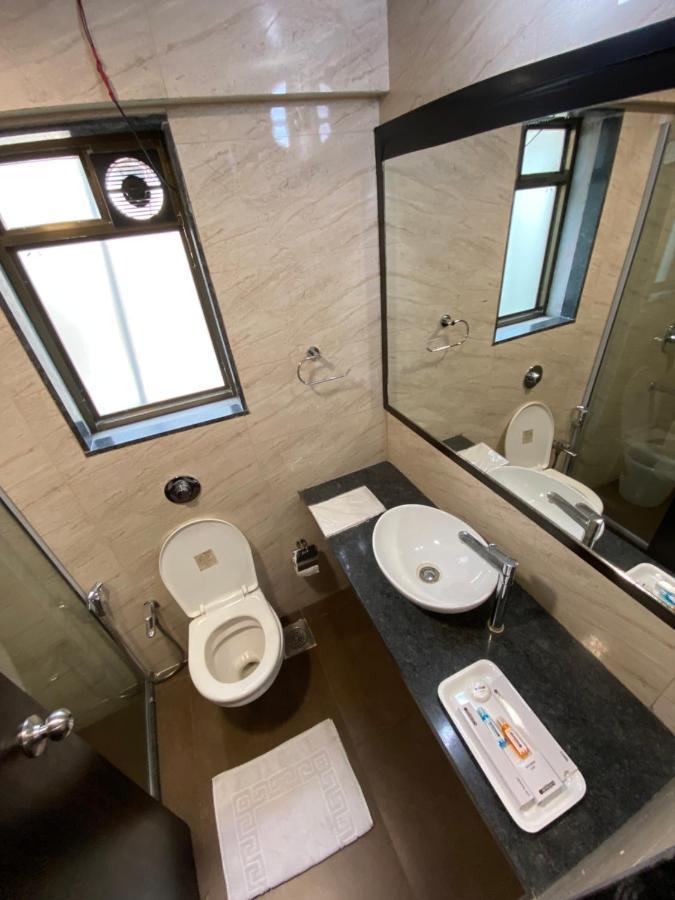 Hotel Singh'S By Wb Inn, Vashi, نافي مومباي المظهر الخارجي الصورة